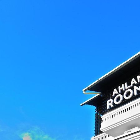 Ahlan Luxury Rooms Kochi Exterior foto