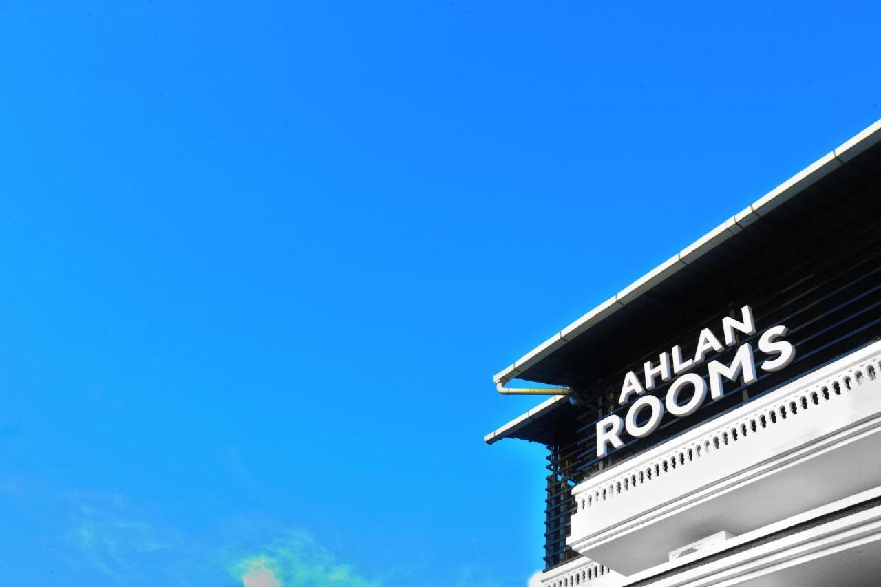 Ahlan Luxury Rooms Kochi Exterior foto